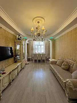 Satılır 2 otaqlı mənzil 77 m² — Bakı, İnşaatçılar 2 otaq 77.00 m²