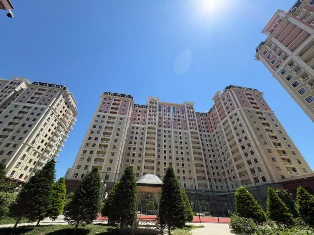 Kirayə verilir 3 otaqlı mənzil 95 m²