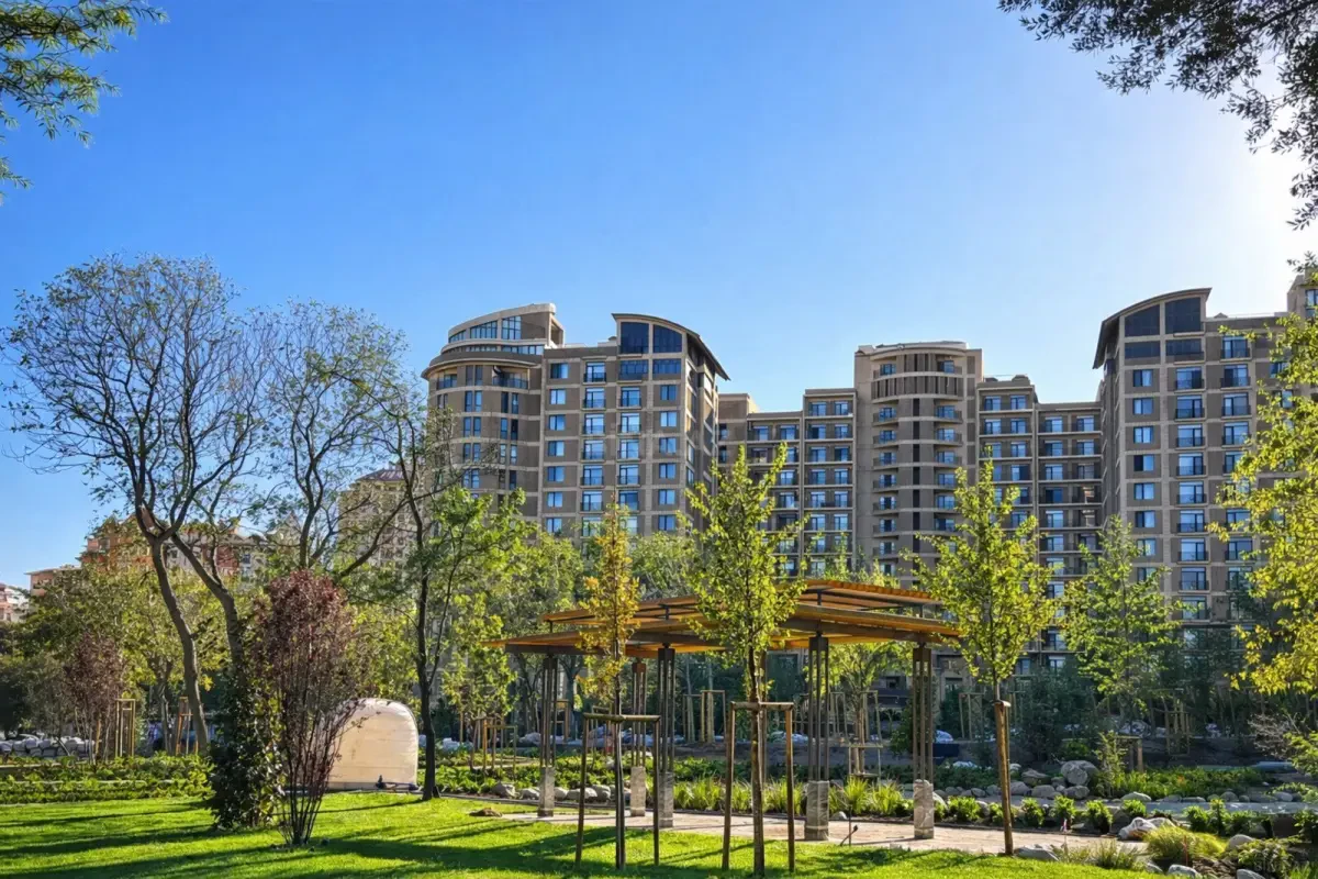 Satılır 3 otaqlı mənzil 138 m²
