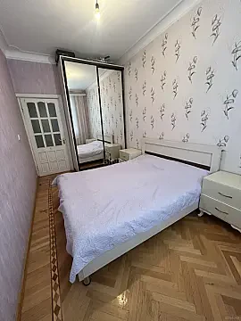 Satılır 3 otaqlı mənzil 58 m² — Bakı, Memar Əcəmi yanı 3 otaq 58.00 m²