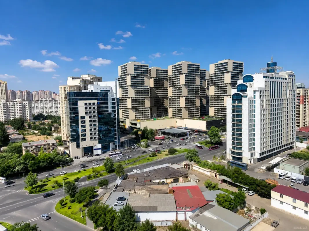 Kirayə verilir 3 otaqlı mənzil 110 m²