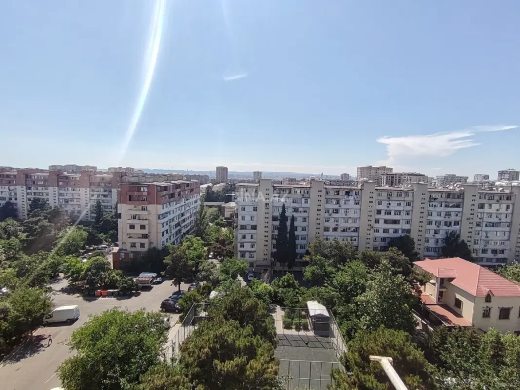 Satılır 4 otaqlı mənzil 100 m²