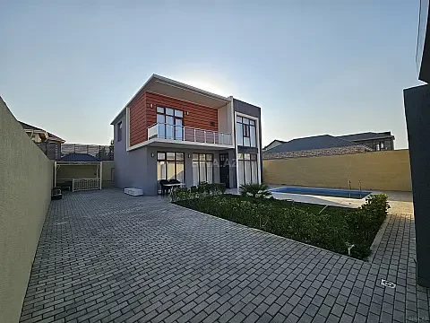 Satılır 4 otaqlı həyət evi 200 m² — Bakı, Binə 4 otaq 200.00 m²