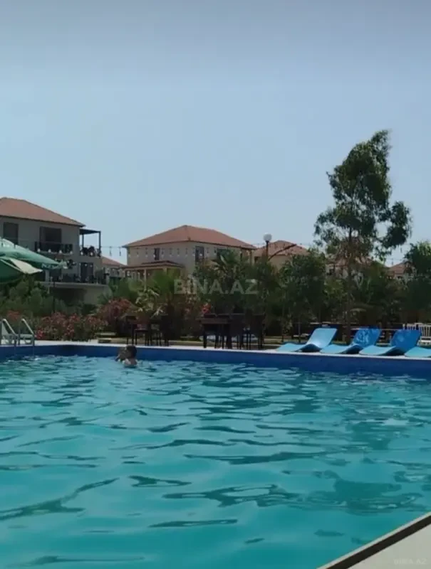 Kirayə verilir 2 otaqlı mənzil 68 m²