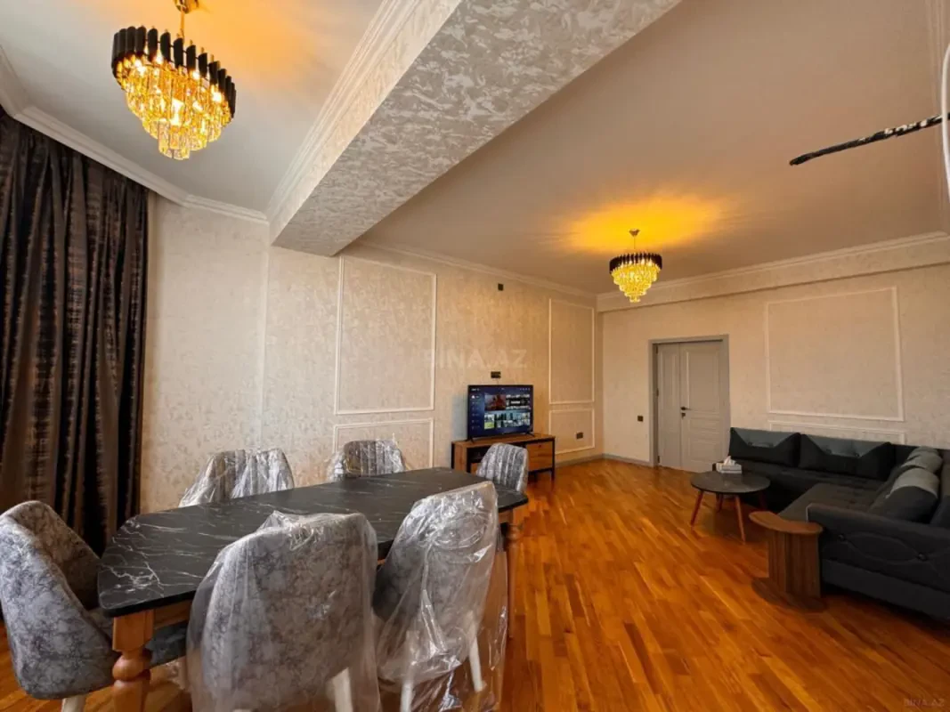 Kirayə verilir 3 otaqlı mənzil 162 m²