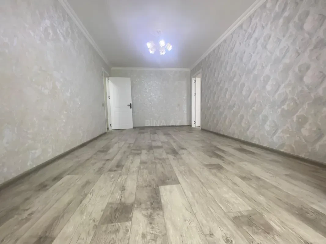 Satılır 2 otaqlı mənzil 67 m²