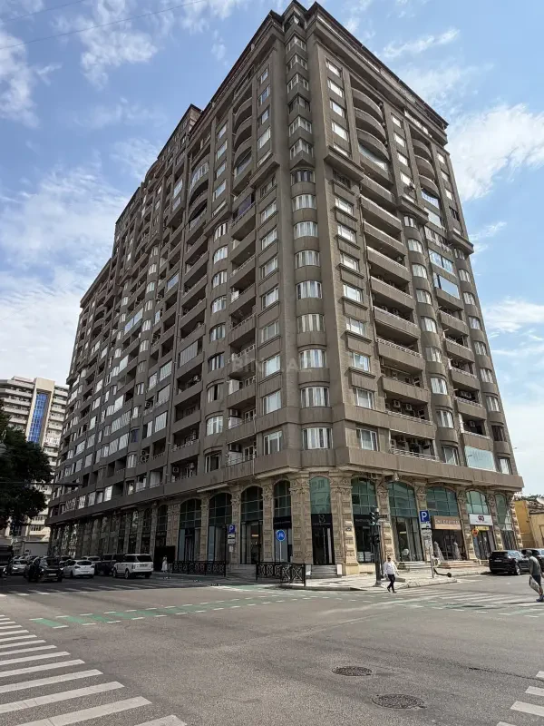 Kirayə verilir obyekt 266 m²