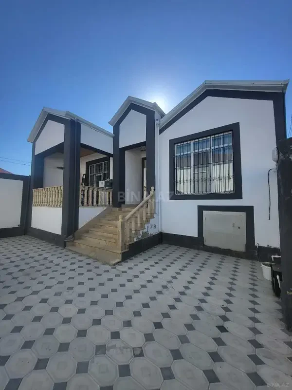 Satılır 3 otaqlı həyət evi 100 m²