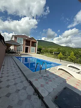 Kirayə verilir 5 otaqlı həyət evi 300 m² — İsmayıllı 5 otaq 300.00 m²