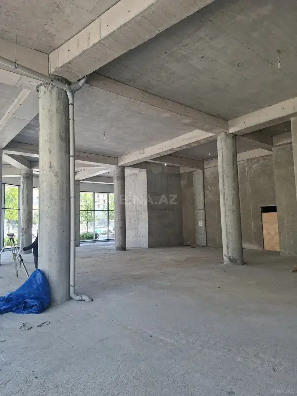 Kirayə verilir obyekt 180 m²
