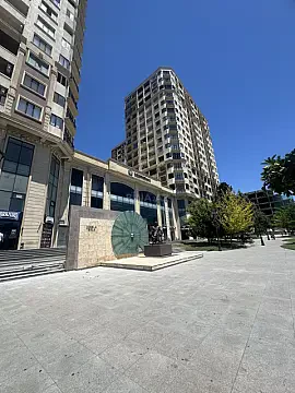 Kirayə verilir 3 otaqlı mənzil 90 m² — Bakı 3 otaq 90.00 m²