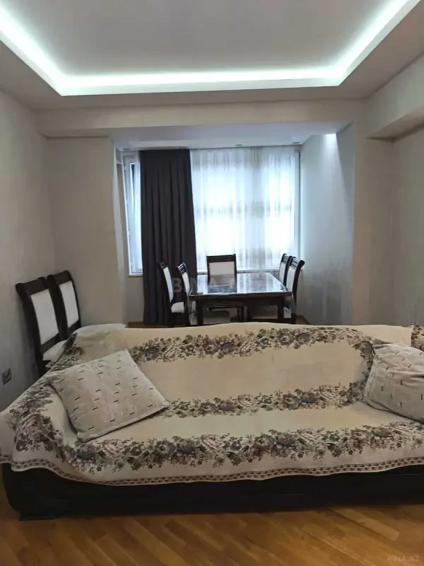 Kirayə verilir 3 otaqlı mənzil 100 m²