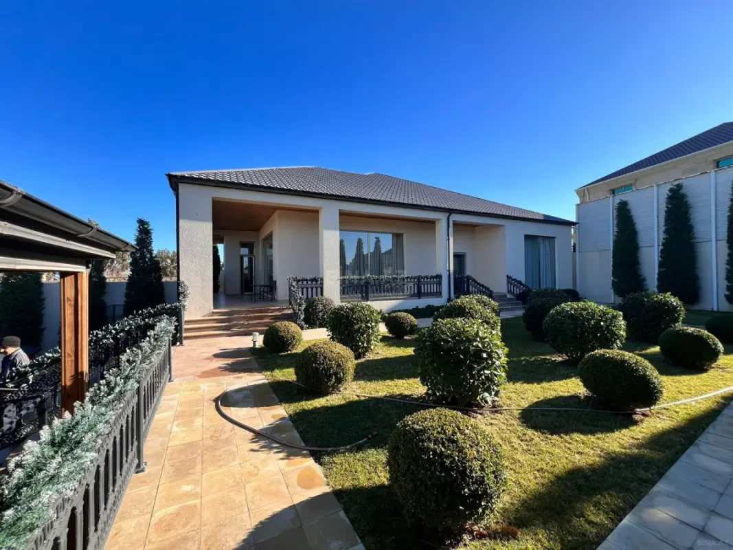 Satılır 6 otaqlı həyət evi 340 m²