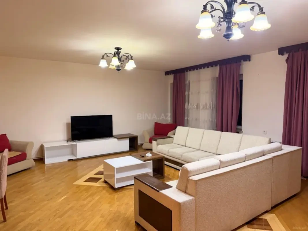 Kirayə verilir 3 otaqlı ofis 120 m²