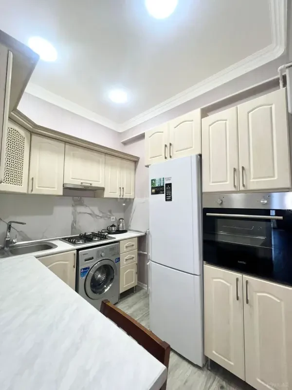 Kirayə verilir 3 otaqlı mənzil 102 m²