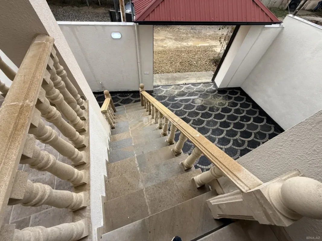Satılır 3 otaqlı həyət evi 100 m²
