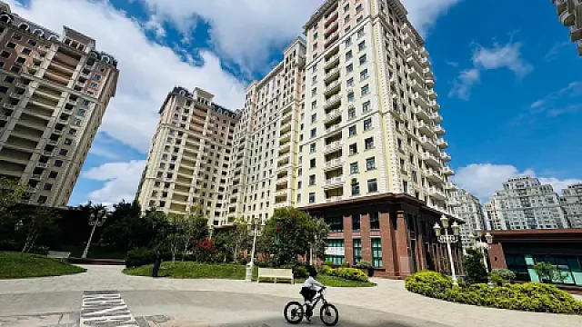 Kirayə verilir 3 otaqlı mənzil 150 m² — Bakı 3 otaq 150.00 m²