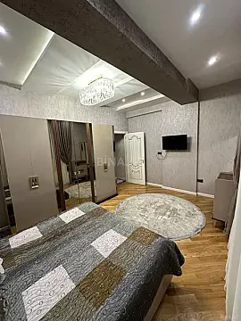 Satılır 3 otaqlı mənzil 124 m² — Bakı, İnşaatçılar 3 otaq 124.00 m²