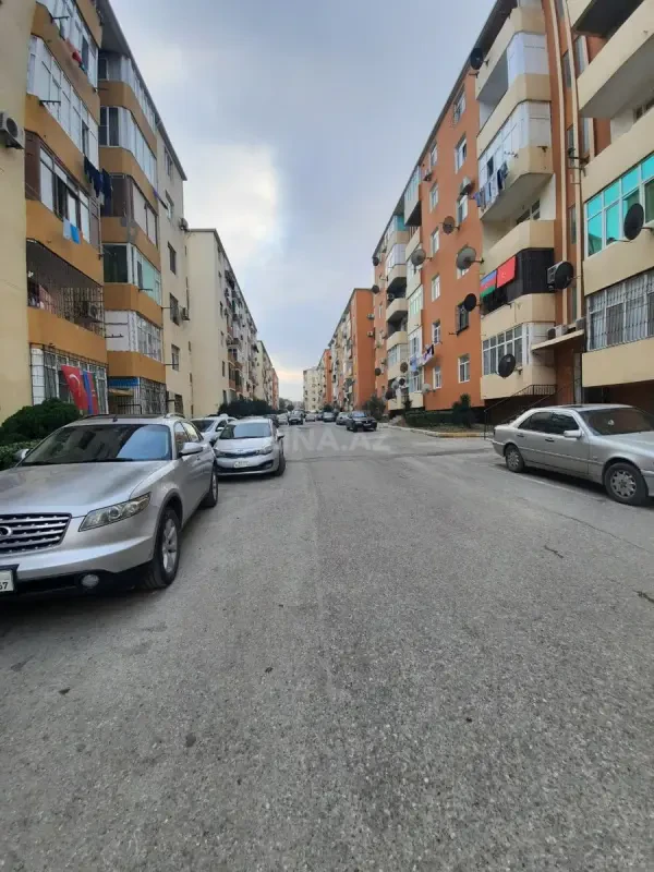Satılır 3 otaqlı mənzil 120 m²
