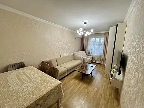 Satılır 2 otaqlı mənzil 70 m² — Bakı 2 otaq 70.00 m²