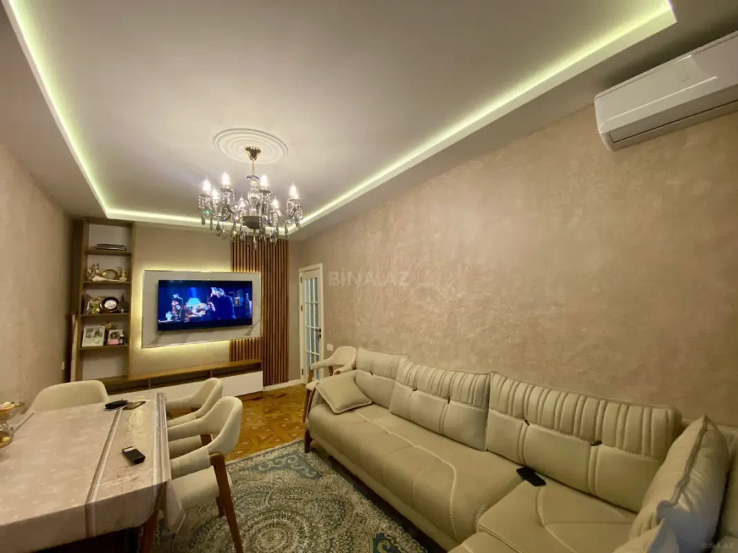 Satılır 2 otaqlı mənzil 70 m²