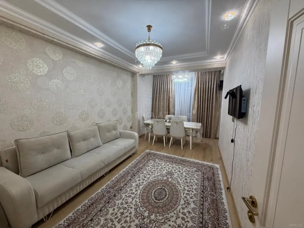Kirayə verilir 2 otaqlı mənzil 61 m²