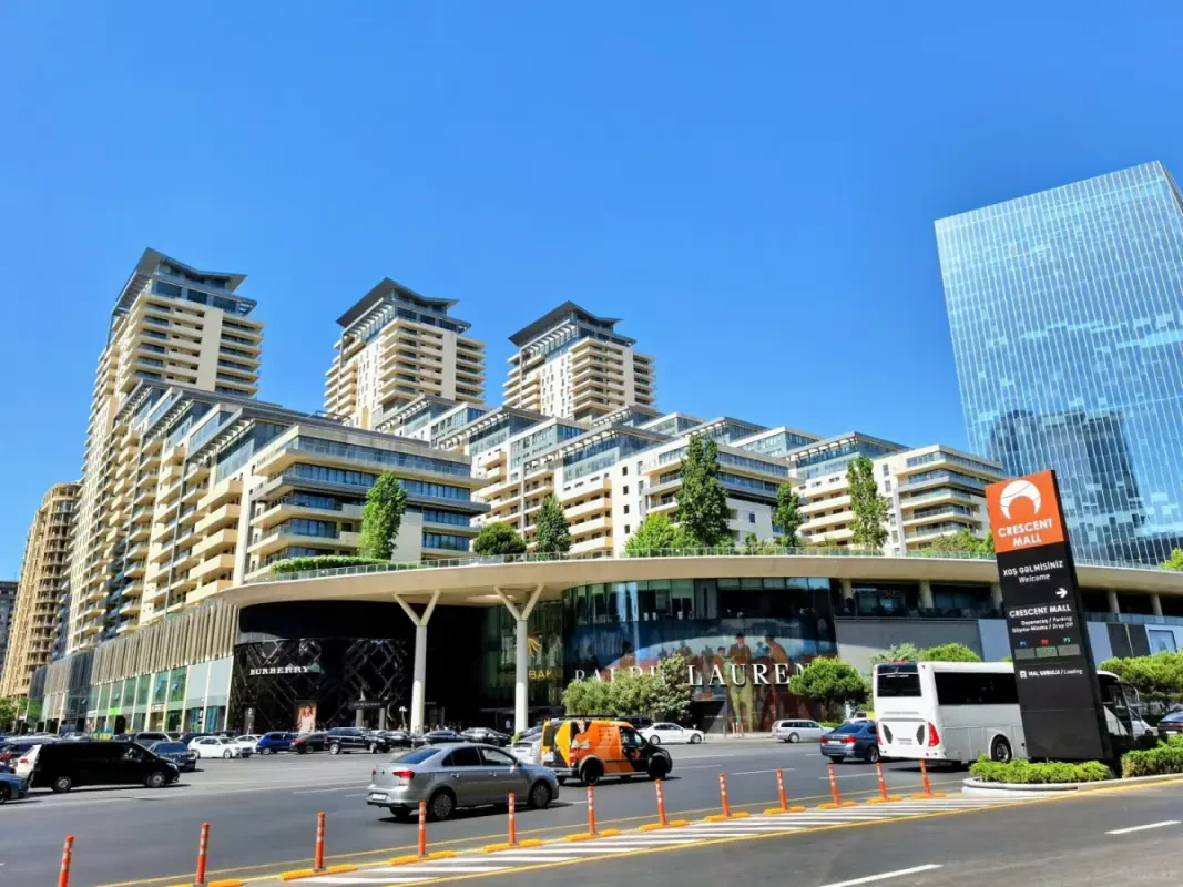 Kirayə verilir 3 otaqlı mənzil 125 m²