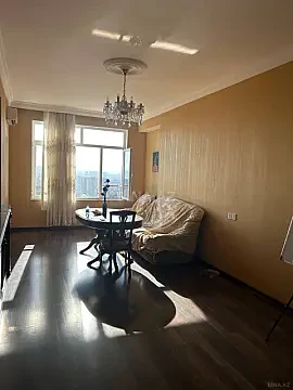 Kirayə verilir 3 otaqlı mənzil 75 m² — Bakı, Həzi Aslanov qəs. 3 otaq 75.00 m²
