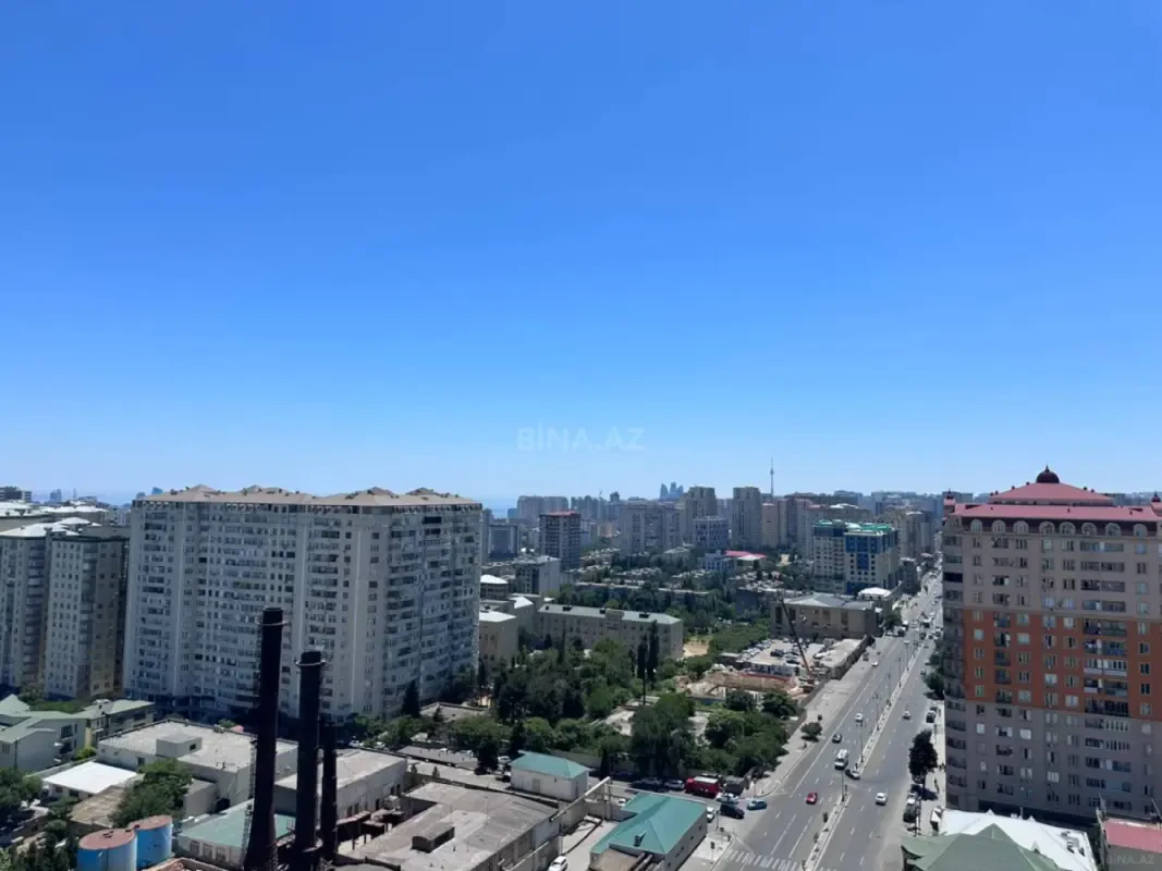 Satılır 3 otaqlı mənzil 130 m²