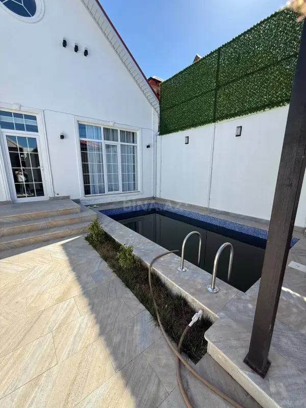 Satılır 4 otaqlı həyət evi 130 m²