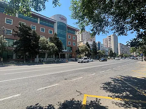 Kirayə verilir 3 otaqlı mənzil 85 m² — Bakı 3 otaq 85.00 m²