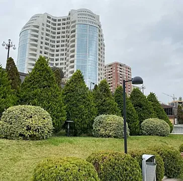 Satılır 3 otaqlı mənzil 135 m² — Bakı 3 otaq 135.00 m²