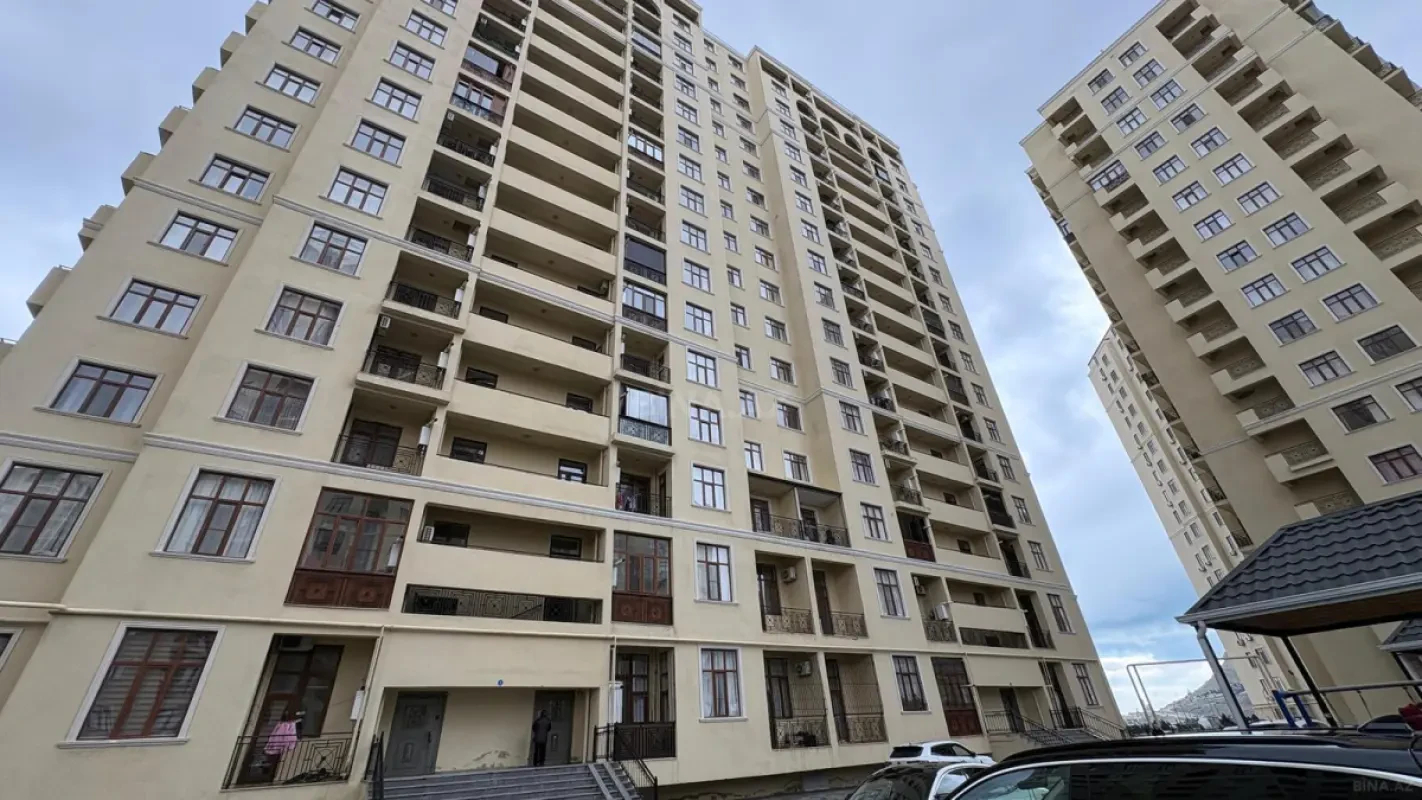 Kirayə verilir 3 otaqlı mənzil 120 m²