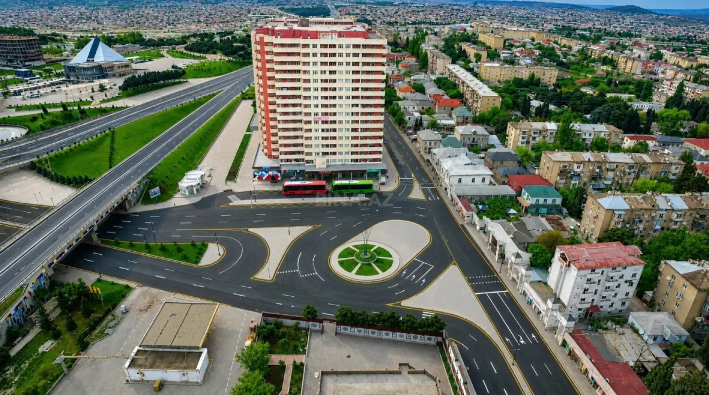 Satılır 3 otaqlı mənzil 127.4 m²