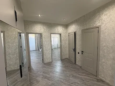Kirayə verilir 2 otaqlı mənzil 81 m² — Bakı, Əhmədli 2 otaq 81.00 m²