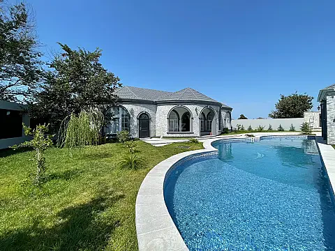 Kirayə verilir 3 otaqlı həyət evi 200 m² — Bakı 3 otaq 200.00 m²