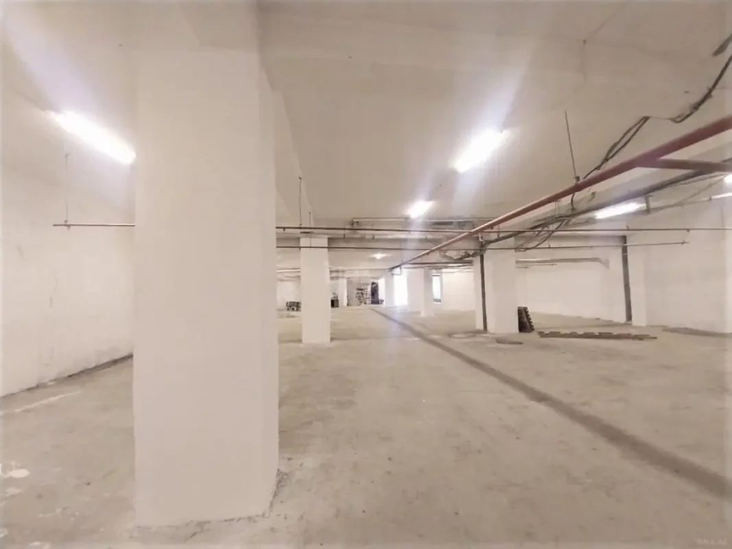 Kirayə verilir obyekt 855 m²