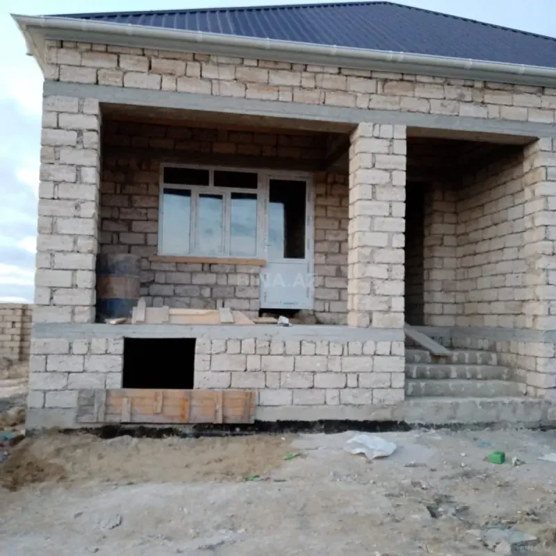 Satılır 3 otaqlı həyət evi 130 m²