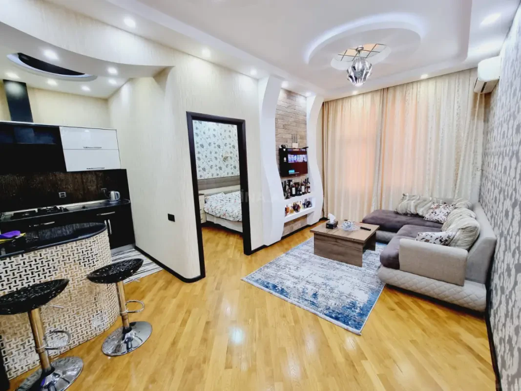 Kirayə verilir 2 otaqlı mənzil 65 m²