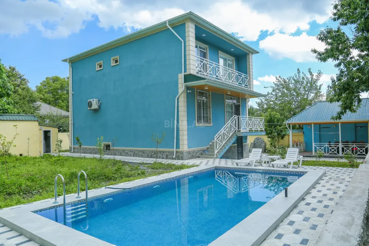 Kirayə verilir 4 otaqlı həyət evi 200 m²