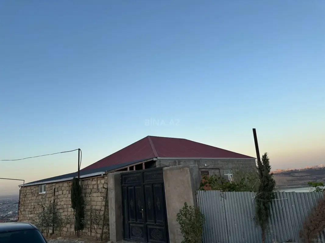 Satılır 5 otaqlı həyət evi 130 m²