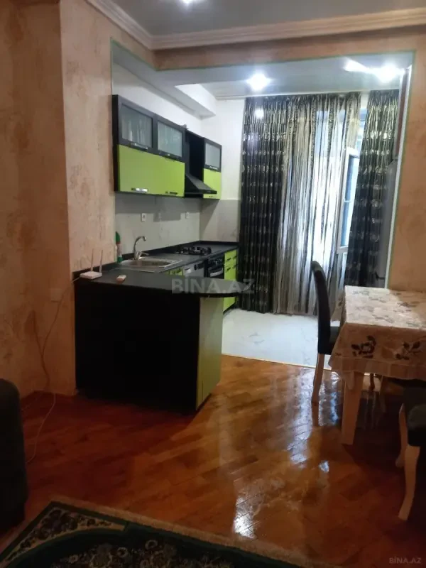 Kirayə verilir 2 otaqlı mənzil 70 m²