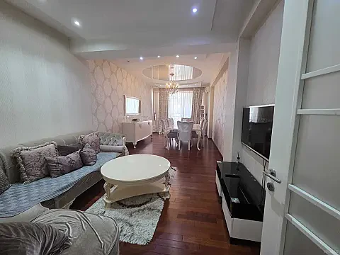Kirayə verilir 2 otaqlı mənzil 96 m² — Bakı, Xətai 2 otaq 96.00 m²