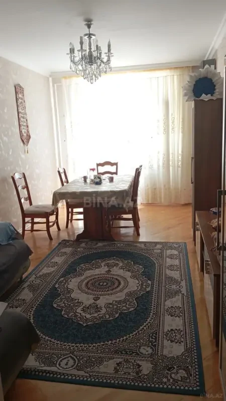 Kirayə verilir 3 otaqlı mənzil 93 m²