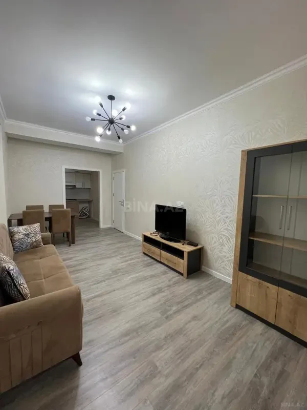 Kirayə verilir 2 otaqlı mənzil 70 m²
