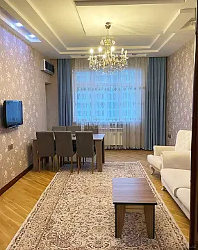 Kirayə verilir 3 otaqlı mənzil 130 m² — Bakı, İnşaatçılar 3 otaq 130.00 m²