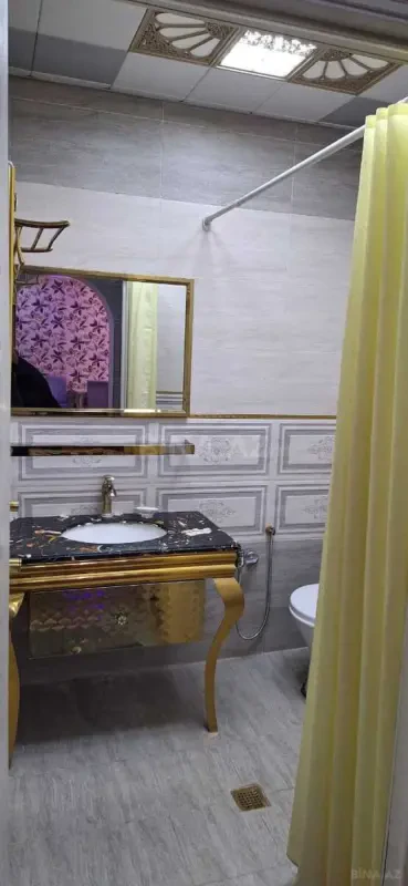Kirayə verilir 2 otaqlı mənzil 85 m²