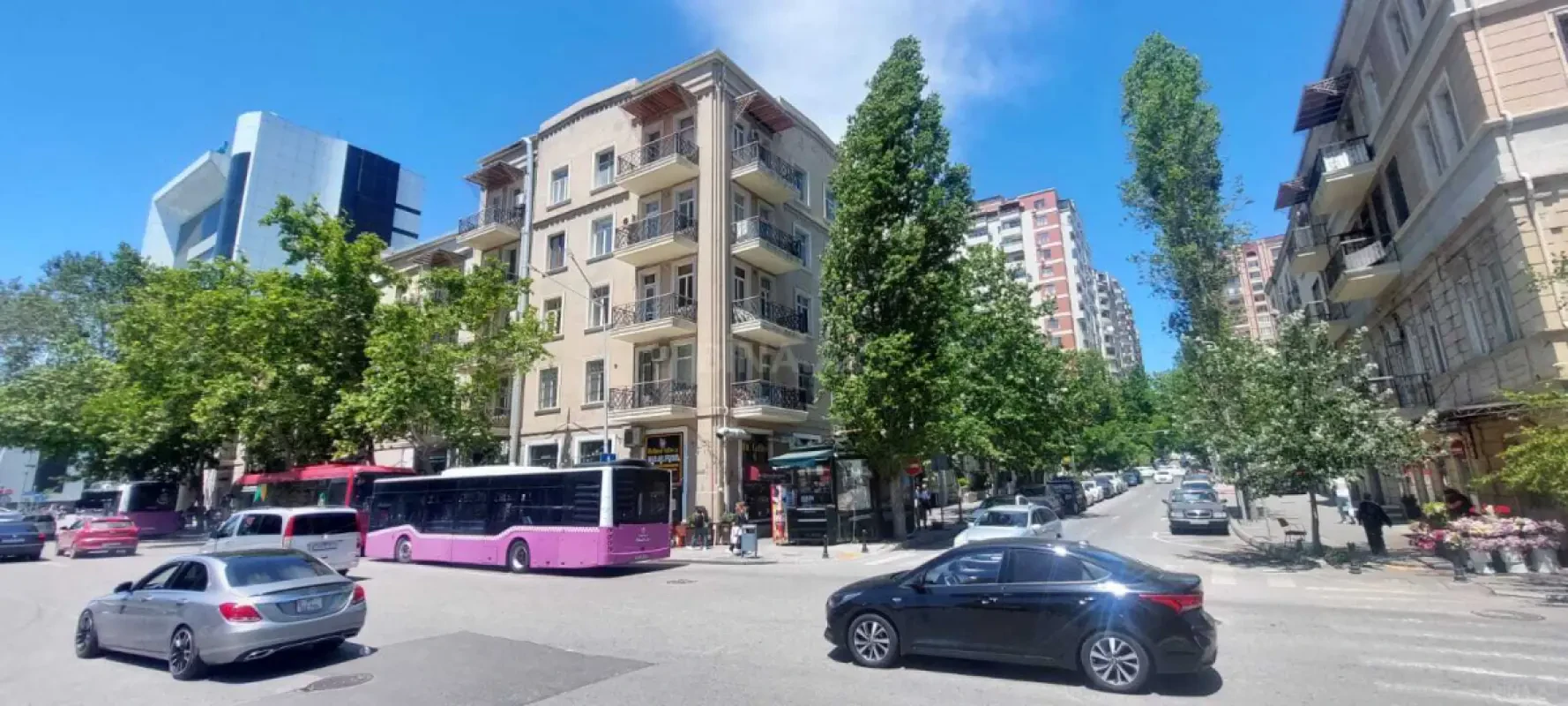 Kirayə verilir 4 otaqlı ofis 80 m²