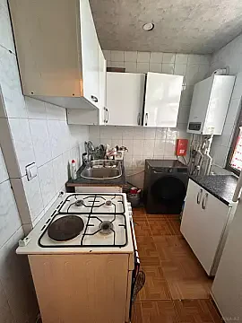 Satılır 3 otaqlı mənzil 58 m² — Bakı, Memar Əcəmi yanı 3 otaq 58.00 m²