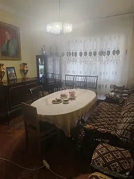 Satılır 5 otaqlı mənzil 120 m² — Bakı, Həzi Aslanov qəs. 5 otaq 120.00 m²